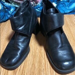 THOM MCAN ANKLE BOOTS EUC